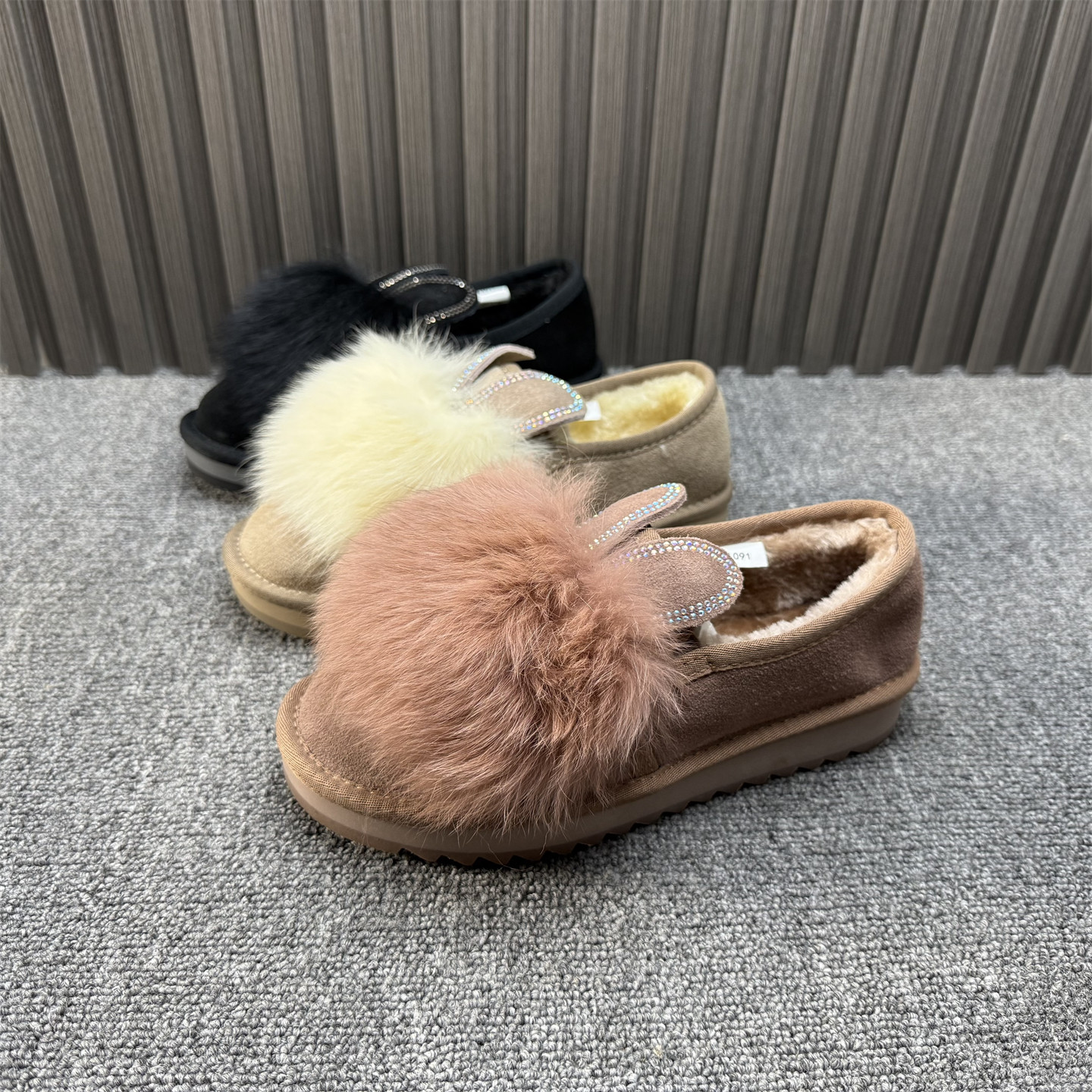 品牌撤柜冬季新款真皮水钻毛毛鞋瓢鞋兔毛加绒保暖时尚豆豆鞋棉鞋