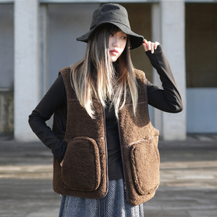 棕色毛茸茸仿羊羔毛马甲女款秋冬外穿咖啡色毛绒马夹毛毛无袖外套