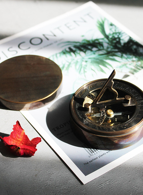 美式风黄铜热卖日冕便携指南针