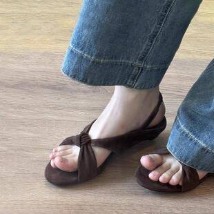 女新设计圆脚趾凉鞋 低跟扭曲黑色罗马鞋 0325d 版 夏款