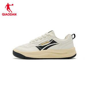 云澜乔丹官方旗舰男板鞋运动风时尚百搭低帮圆头鞋商场同款正品鞋