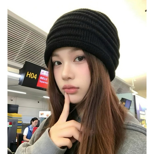 保暖帽子黑色堆堆帽女秋冬季2026新款简约防风显脸小冷帽针1008e