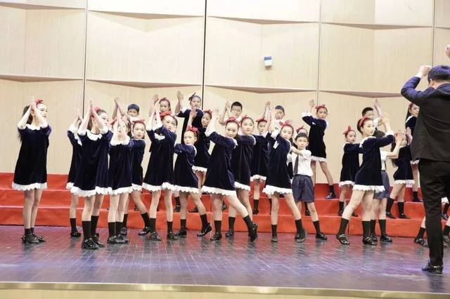 演出服装朗诵合唱丝绒