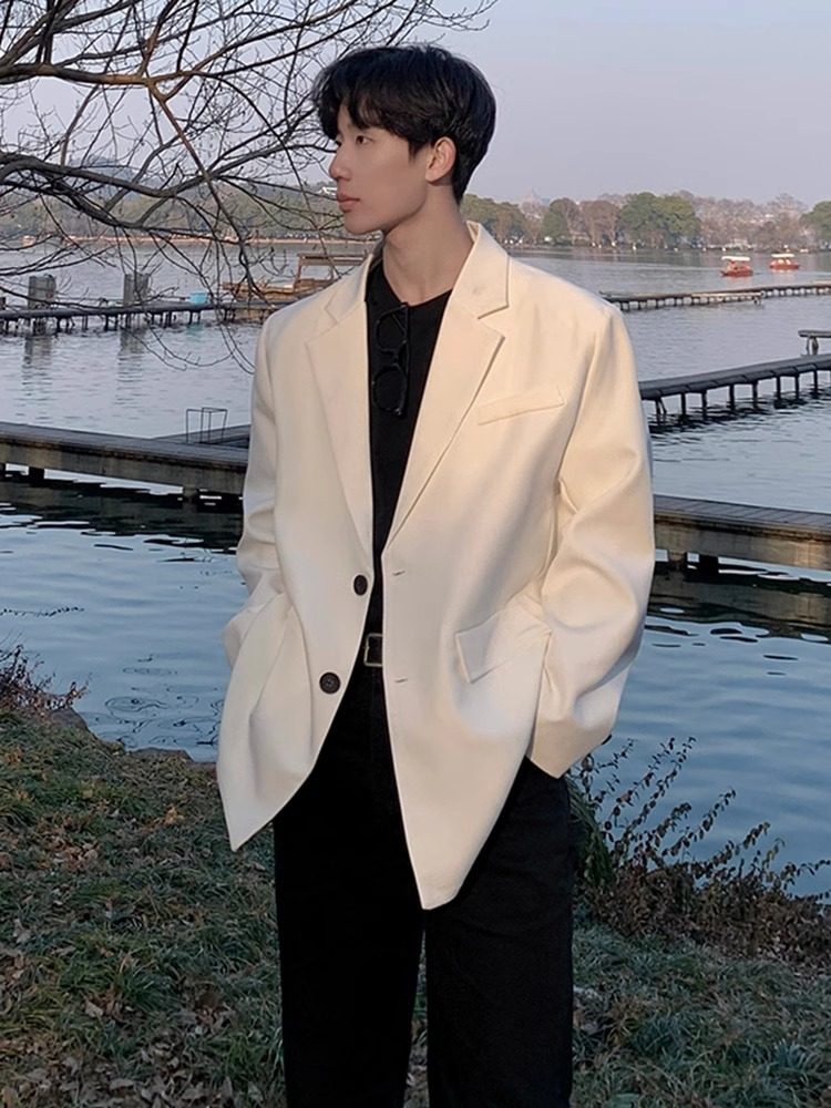 白色垫肩西装外套男春秋季2025新款高级感痞帅宽松西服男休闲上衣
