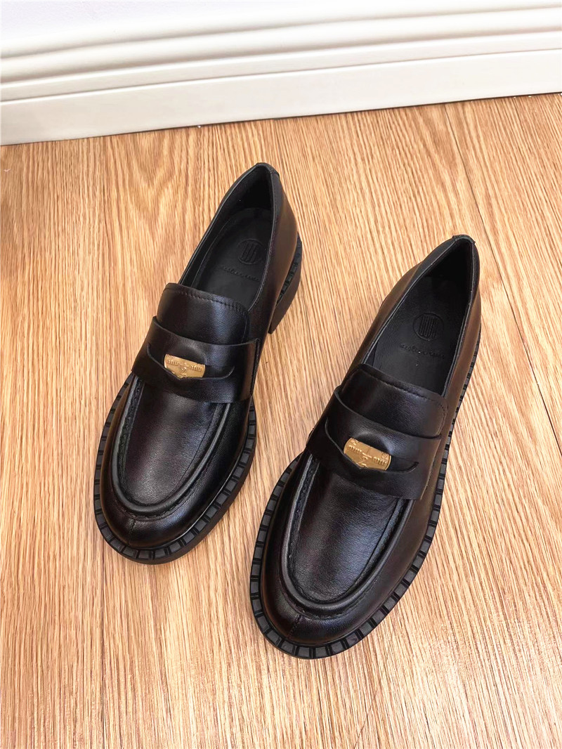 春秋季英伦风软真皮厚底乐福鞋