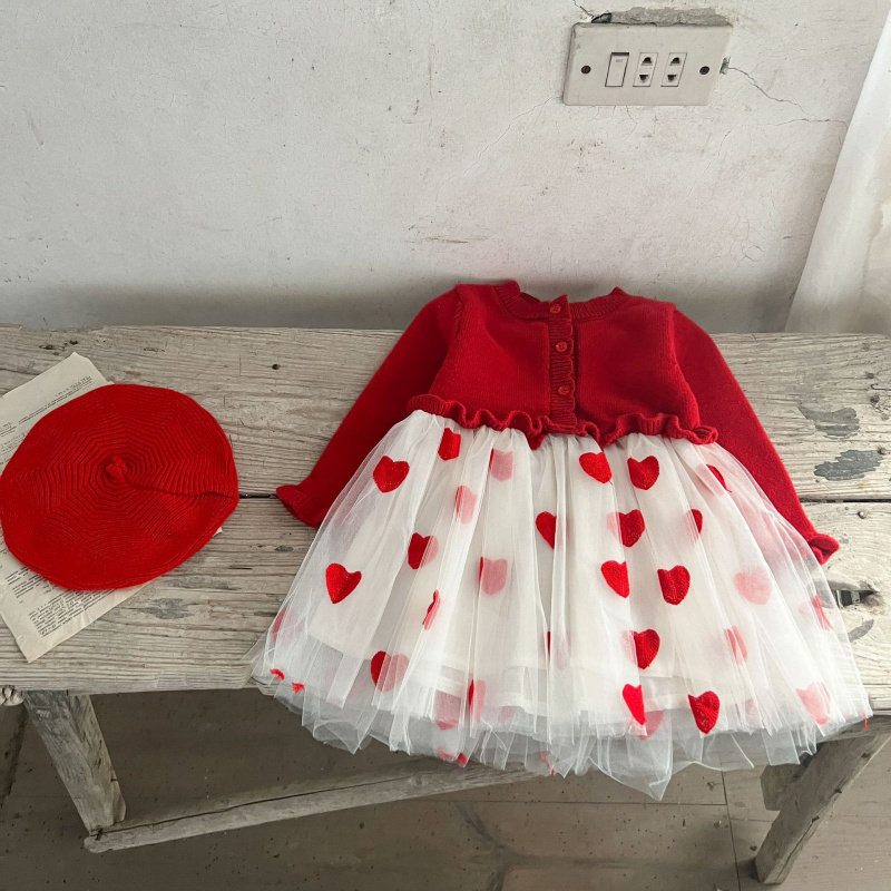 秋冬装韩版婴幼儿针织爱心网纱连衣裙女宝宝百搭柔软洋气公主裙子
