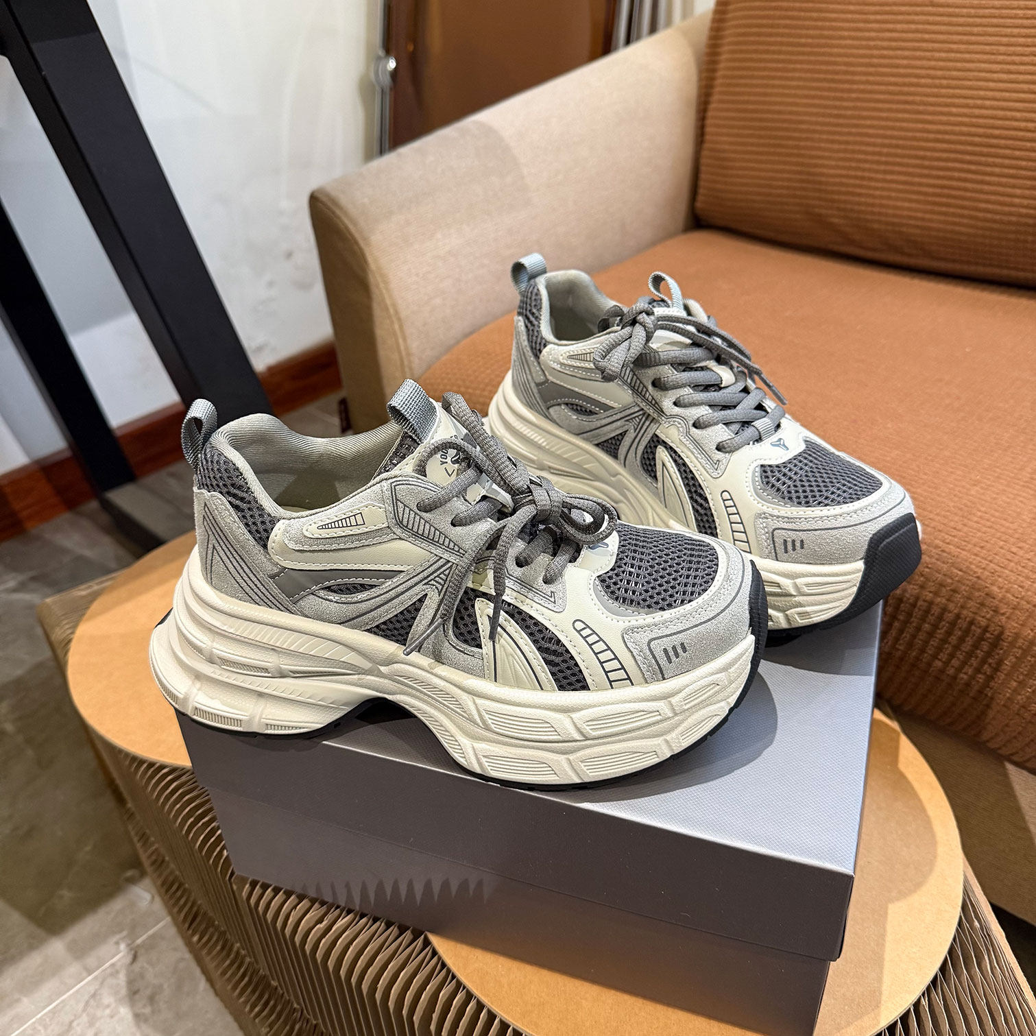 老爹鞋2026女款新款今年流行爆款852厚底巨好看小个子超火运动鞋,女鞋,老爹鞋,淘宝优惠券,粉丝福利购,淘宝优惠卷