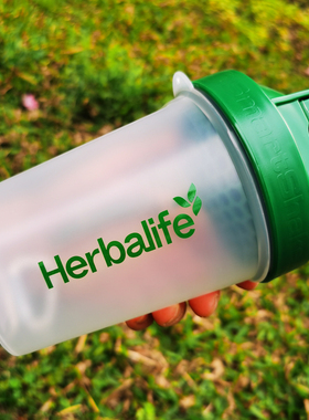 正品 绿色多功能水杯600ml 奶昔杯摇摇杯多功能水壶不带粉盒正品