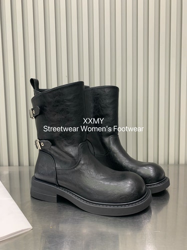 复古做旧擦色厚底马丁靴女2026秋新款皮带扣圆头烟筒靴短筒靴单靴