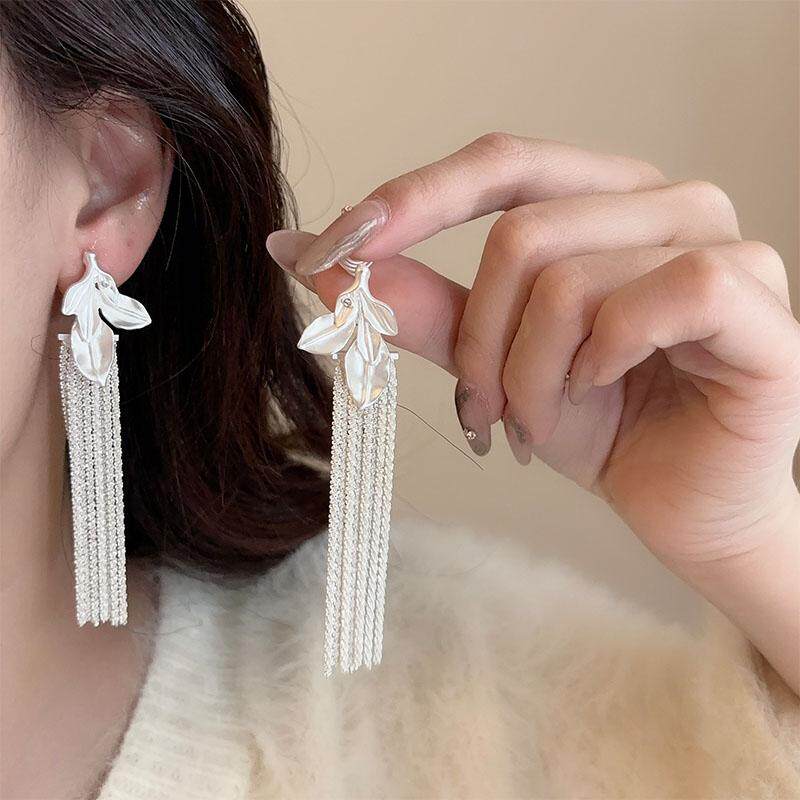 小众设计高级感银色树叶流苏耳环简约气质时尚蚊香盘无耳洞耳夹