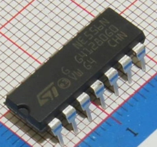 全新原装ST NE556