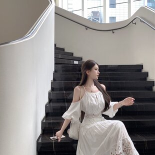 女 百褶高腰A字半身裙套装 实拍重工镂空蕾丝挂脖露肩衬衫 上衣