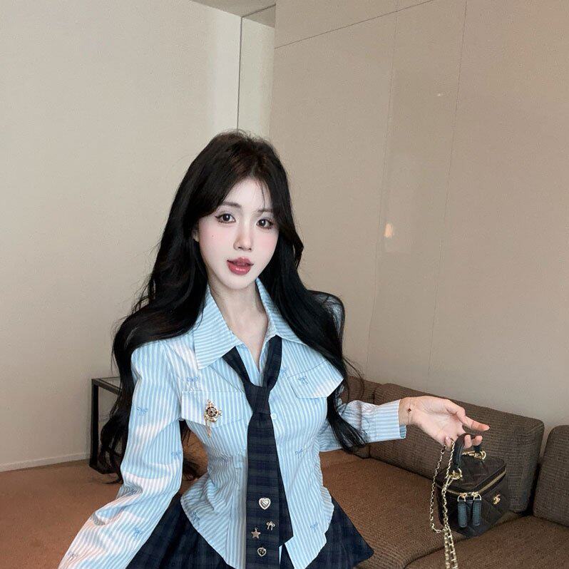 实拍实价美式学院风jk制服套装蝴蝶结刺绣条纹衬衫蓬蓬半裙两件套