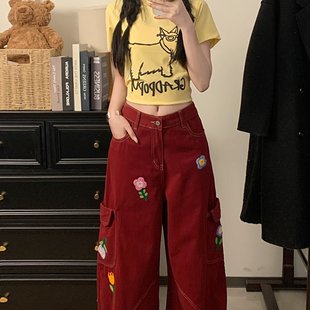 实拍花朵刺绣酒红色工装裤女设计感多口袋宽松阔腿休闲牛仔裤