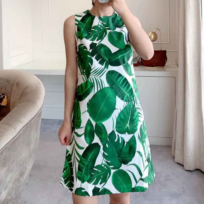 2025新款女装印花连衣裙无袖收腰显瘦气质背心绿色树叶印花裙子
