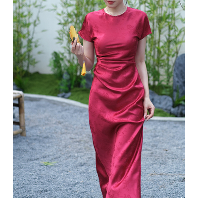 鹿与玫瑰新中式改良旗袍气质显瘦敬酒服晨袍玫红色连衣裙礼服裙子