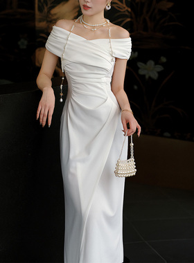 鹿与玫瑰绝美一字肩连衣裙白色高级感气质显瘦裙子女法式复古礼服
