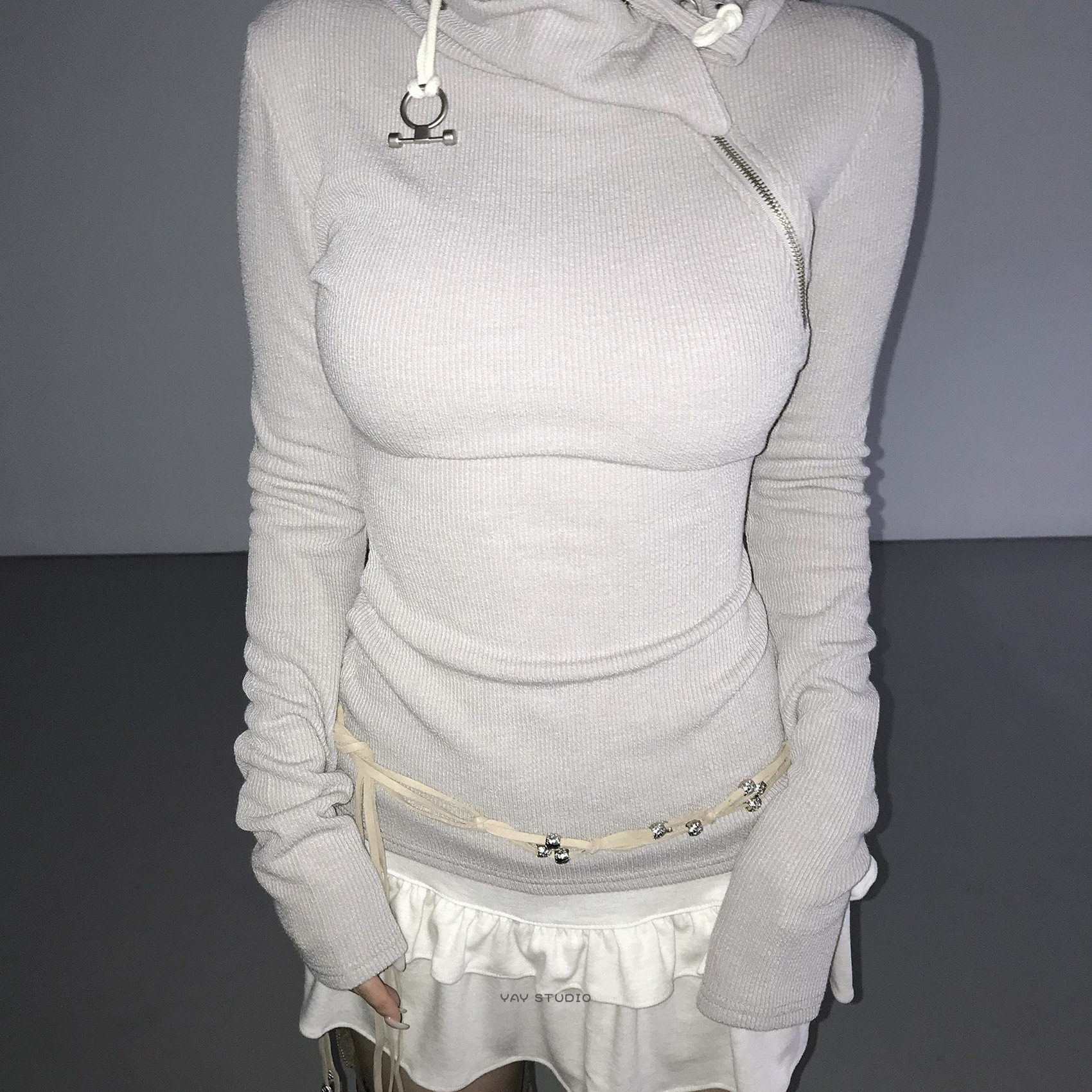 Exclusive type 韩国个性设计抽绳半高领拉链开口修身螺纹上衣tee