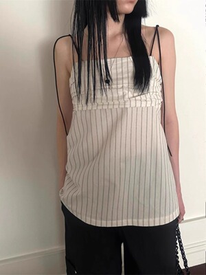 细肩带竖条纹吊带背心上衣
