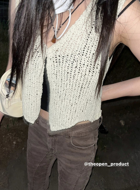 Exclusive 夏季肯豆kendall同款小众V领针织镂空开衫马甲短款背心