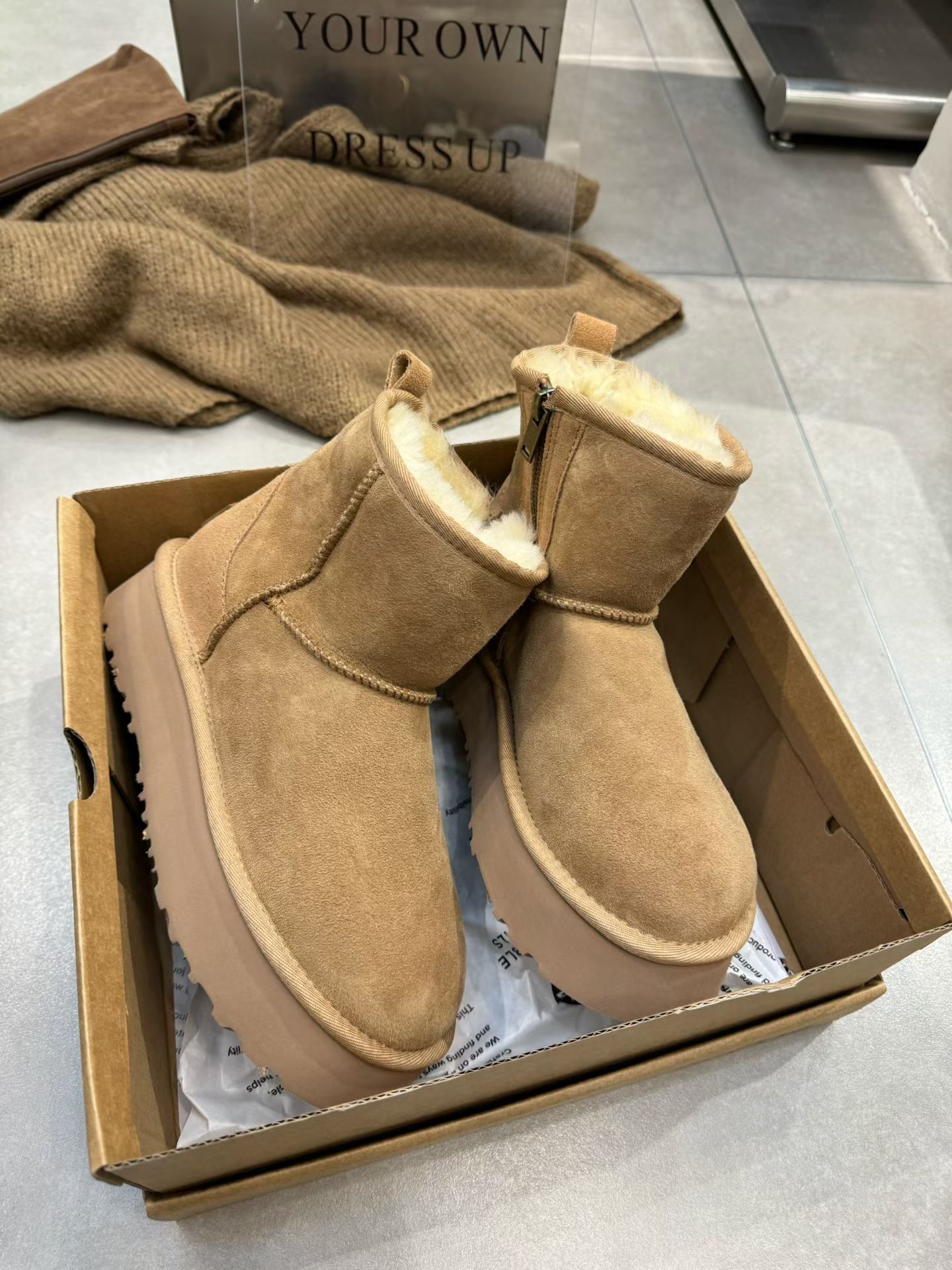 皮毛一体2025冬季新款磨砂真皮厚底增高羊羔毛毛保暖雪地靴女短靴