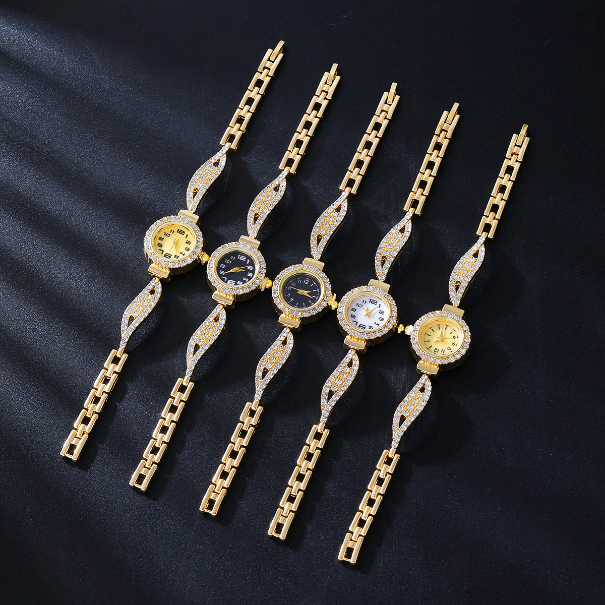 个性潮流镶钻石英手表女时尚简约学生腕表高颜值气质百搭手链表