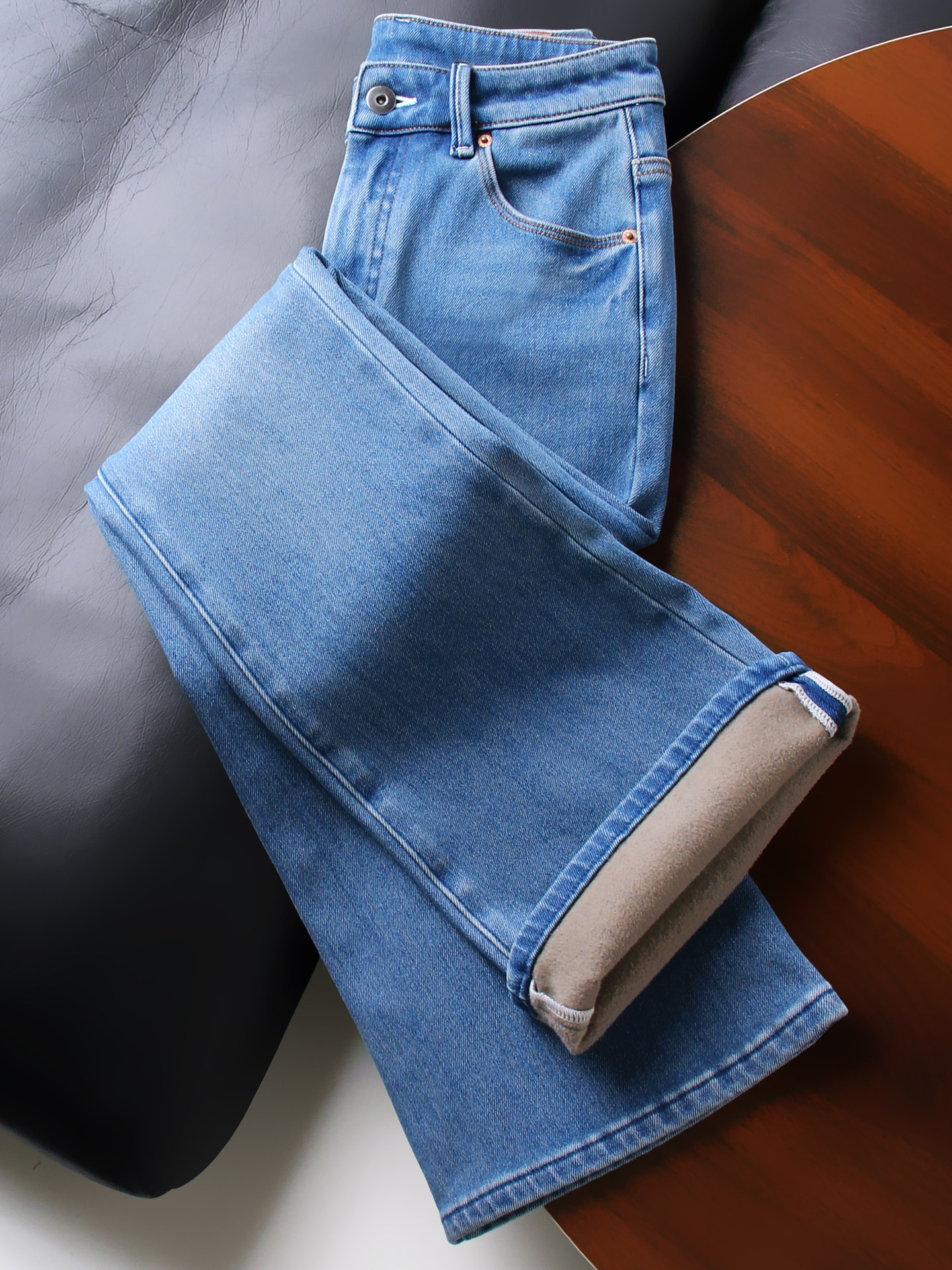 加绒牛仔喇叭裤女秋冬季2025新款高腰显瘦覆古垂感马蹄微喇裤加厚