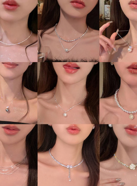 2026年爆款毛衣链轻奢小众珍珠项链女百搭高级感蝴蝶钛钢颈链