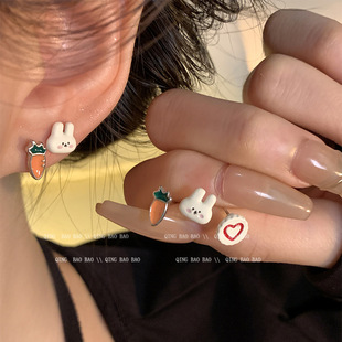 小兔子耳钉套装 气质百搭高级感耳饰 设计感爱心小巧简约耳环女时尚