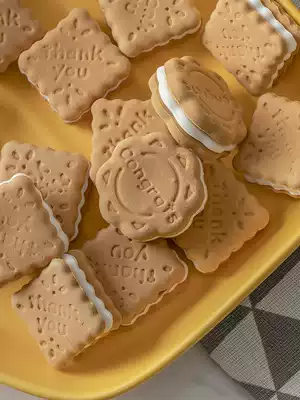 New product simulation sandwich cookie model Wedding hotel dessert table decoration ornaments Shooting props Early education toys