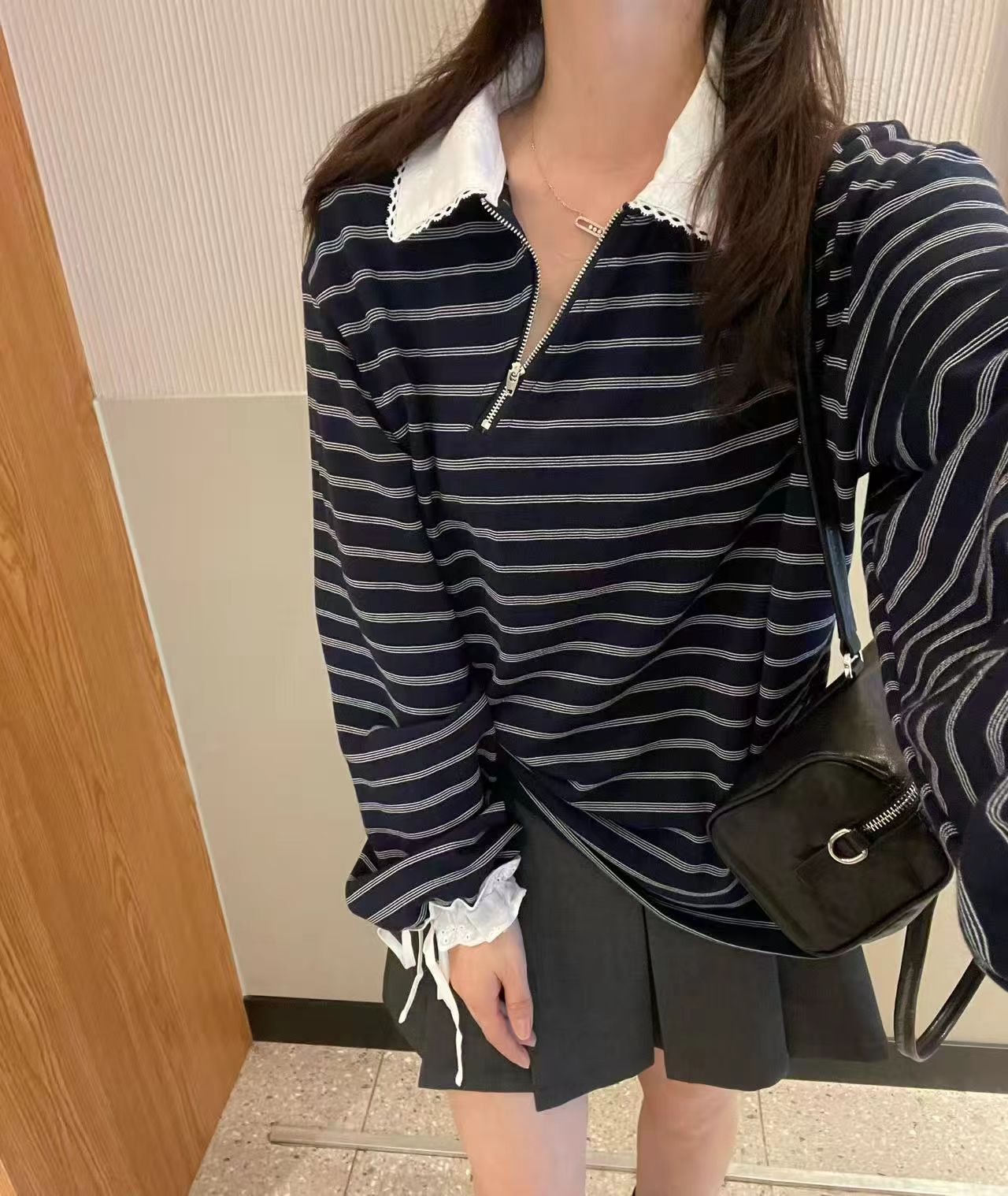 韩国东大门正品女装百搭显瘦翻领拉链拼色蕾丝花边长袖条纹卫衣