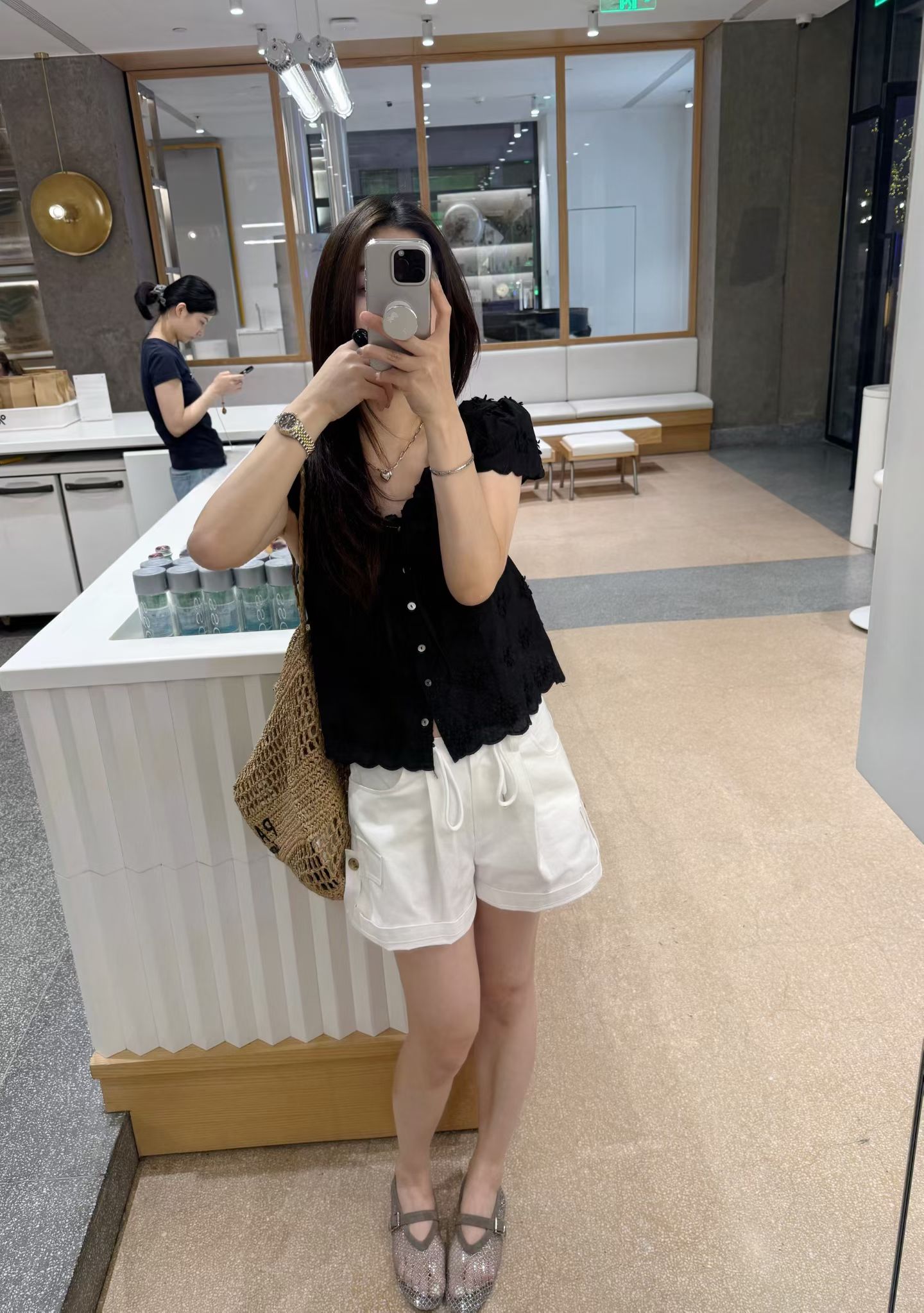 韩国东大门正品女装气质泡泡袖系带特别立体钩花小衫百搭显瘦上衣