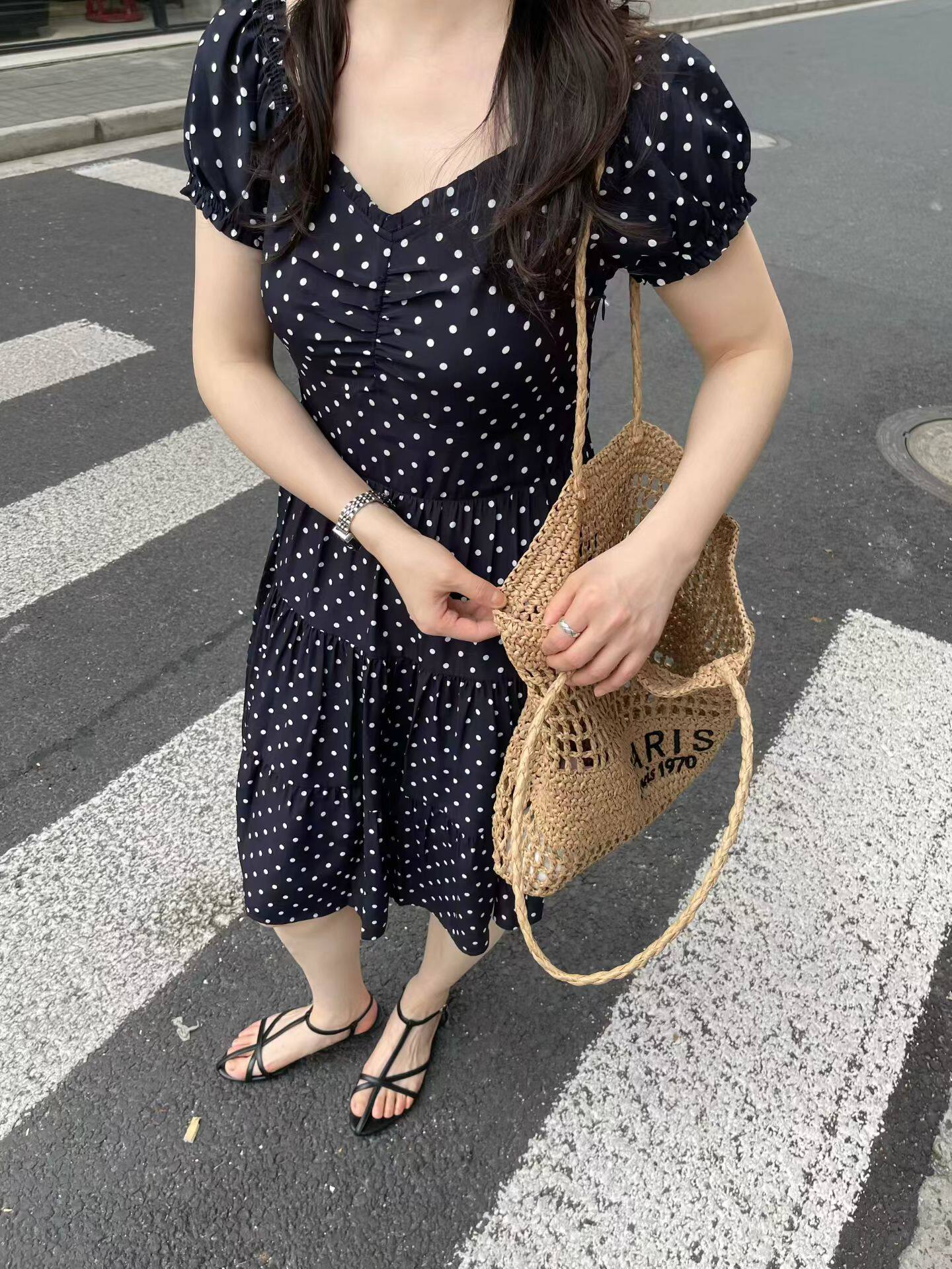 韩国东大门正品女装百搭V领波点短袖连衣裙宽松显瘦休闲裙子ins