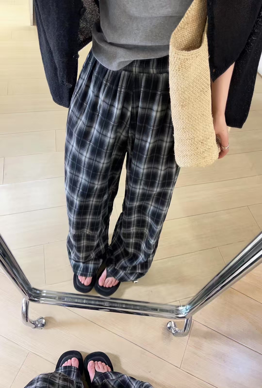 现韩国东大门正品女装夏季新款高品质松紧腰休闲裤薄款均码格子裤