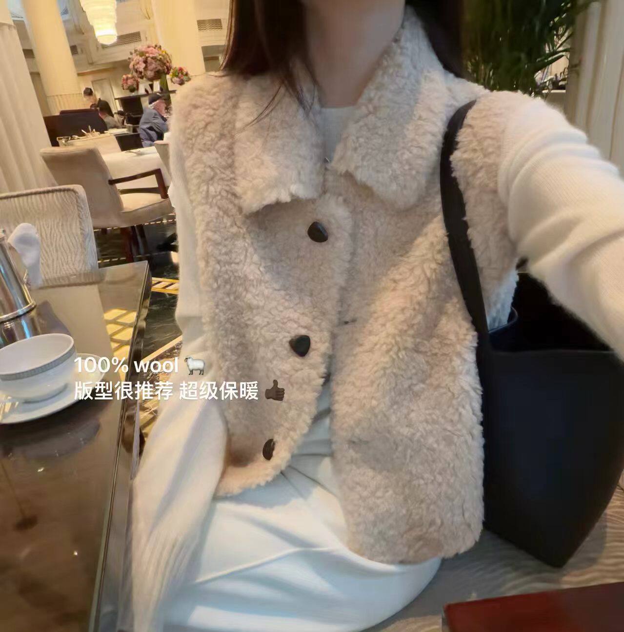 韩国东大门正品女装2026百搭显瘦翻领颗粒羊羔毛暗扣无袖背心马甲