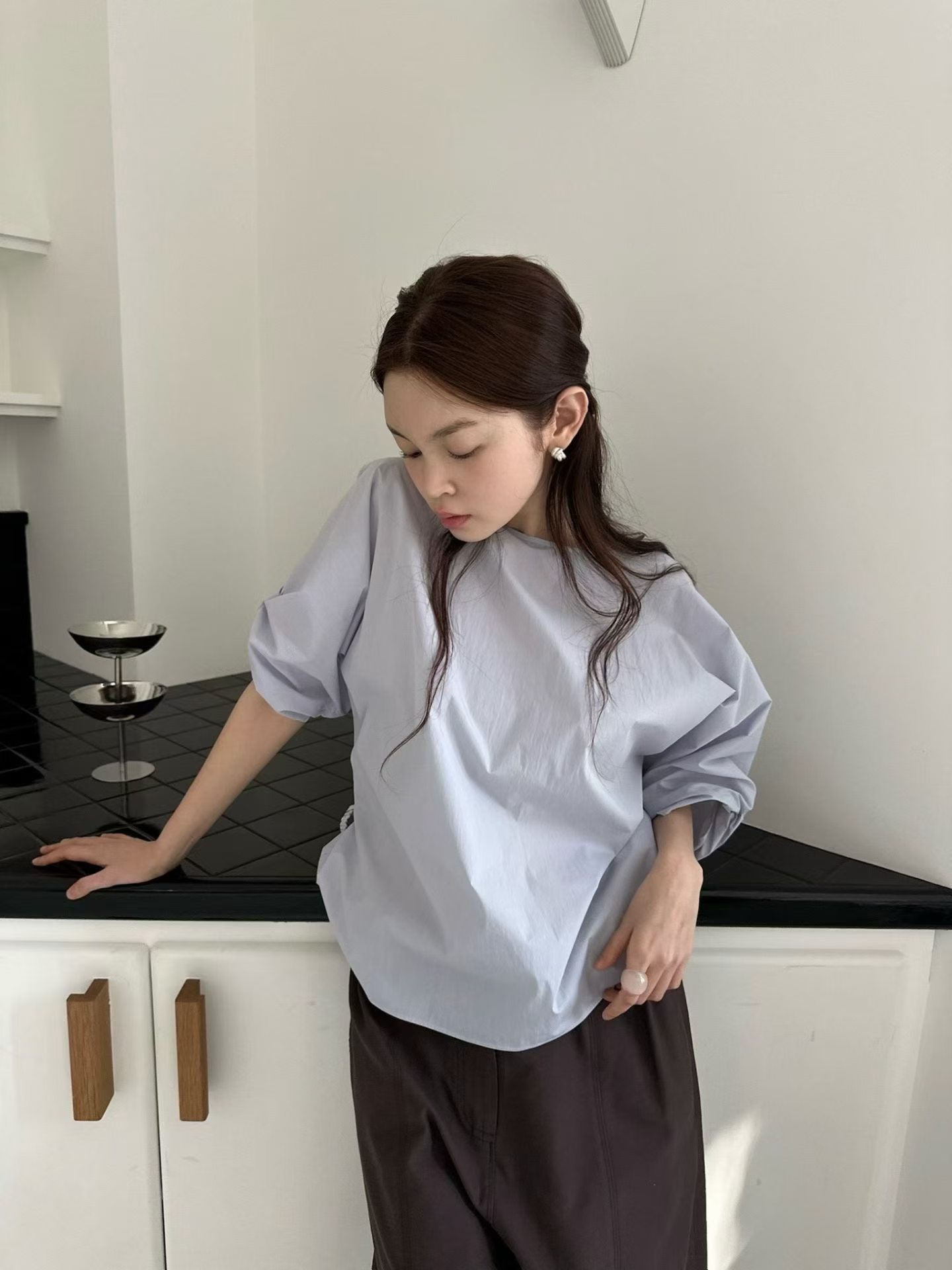 韩国东大门正品女装2026新时尚百搭圆领褶皱袖子衬衫宽松显瘦上衣