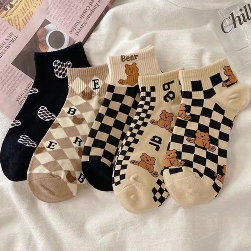 春秋款格子小熊袜子女短袜、ins潮袜卡通可爱日系网红jk学生袜棉.