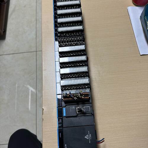 议价AM403-CPU1608TN GL10 汇川PLC 工业工控自动化控制模块维修
