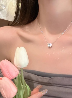 超闪~项链女高级设计感轻奢小众时尚通勤锁骨链锆石吊坠气质配饰