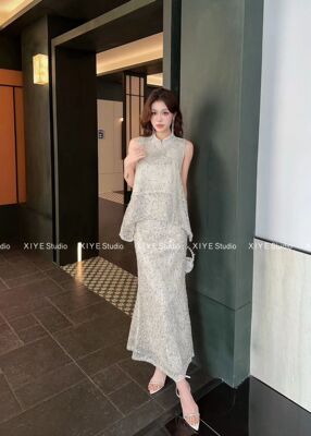 新中式国风亮片连衣裙女夏季气质收腰显瘦+镂空刺绣亮片上衣