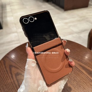 三星zflip7手机壳新款 适用zf7外壳Z 磁吸充电zfilp5中轴保护flip6铰链全包filp简约纯色素皮W24Flip高级感女款