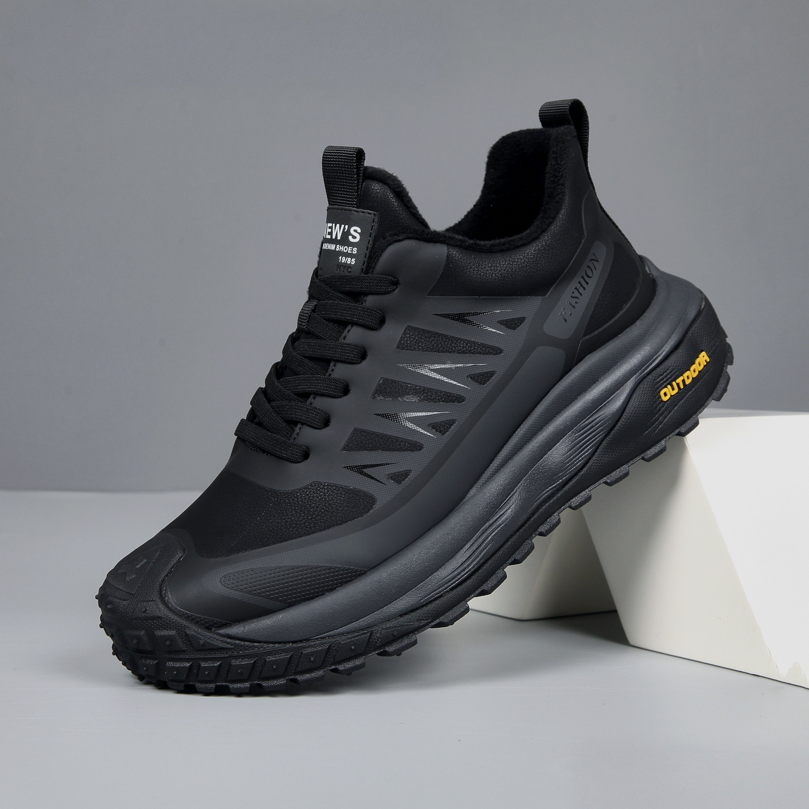 男鞋冬季新款潮流百搭休闲鞋子厚底防滑加绒保暖高帮男士运动棉鞋