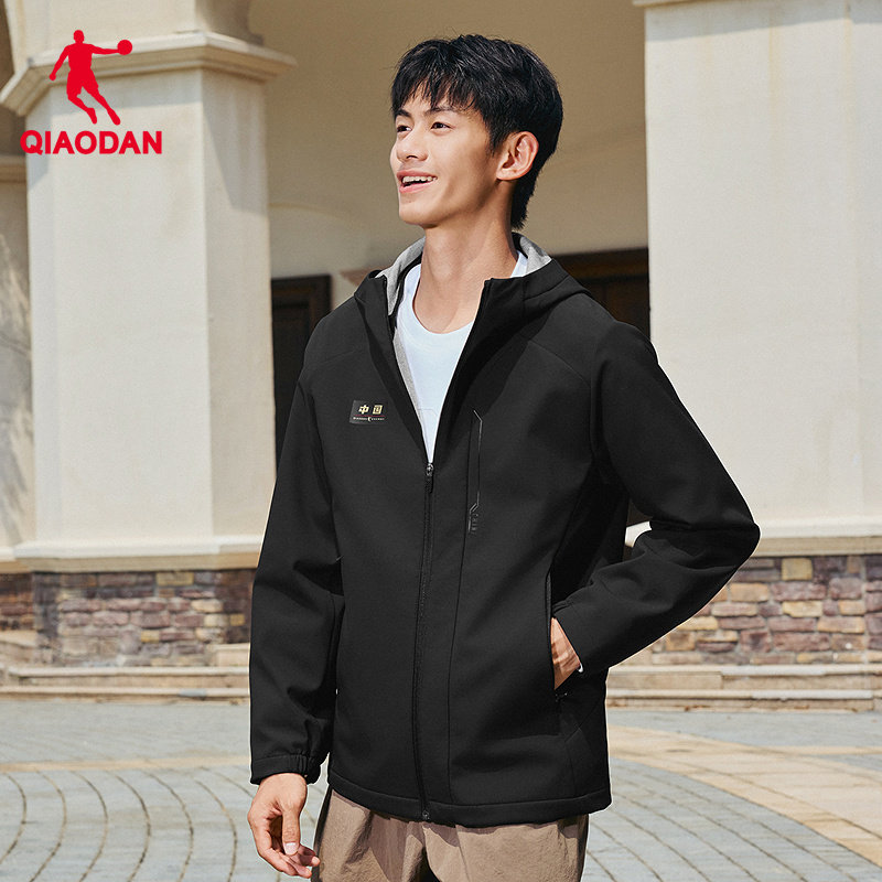 乔丹跑步风衣防泼水运动男装2026春季新款梭织厚外套QDEFD3261158