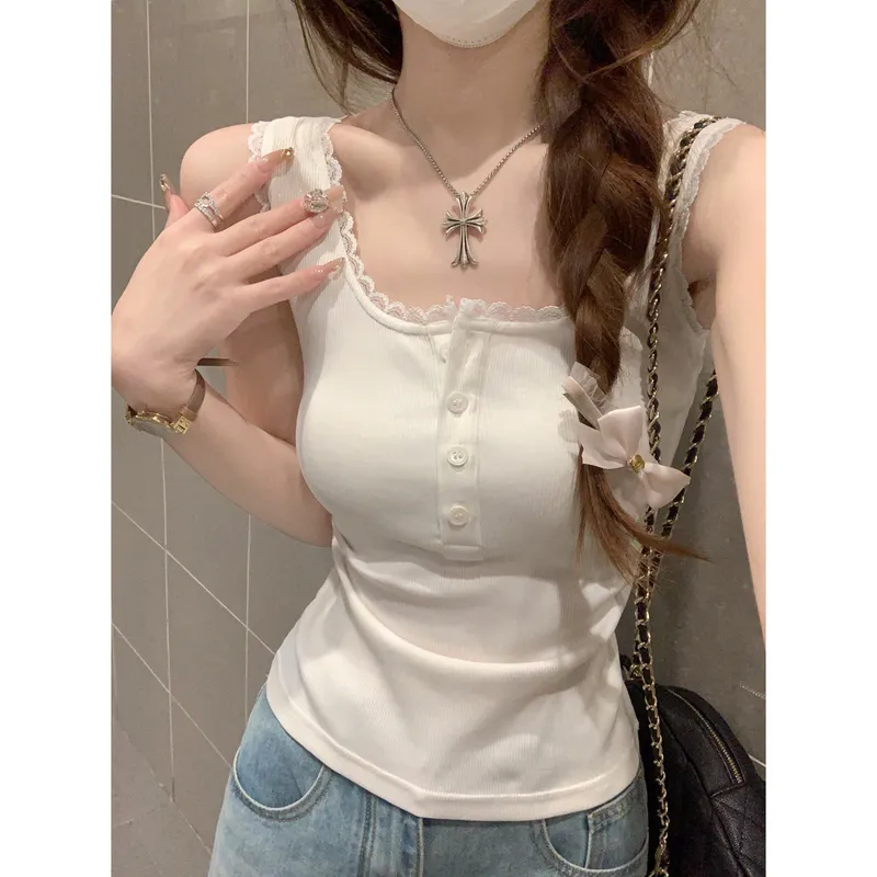 方领蕾丝边吊带背心女可外穿春秋款纯欲修身内搭打底上衣遮副乳
