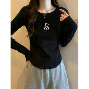 秋冬季 修身 小熊印花长袖 上衣磨毛短款 显瘦德绒t恤 打底衫 2025新款