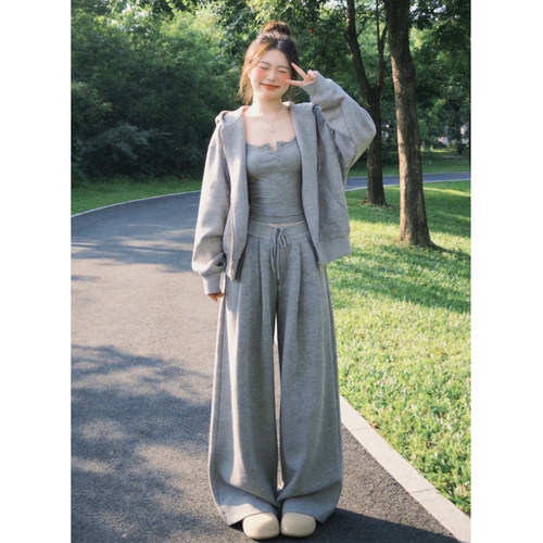 2026超火穿搭一整套休闲风运动服