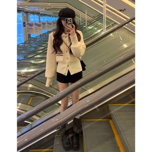 韩系高级感小香风白色羊羔毛绒外套女冬小个子短款巨好看夹克上衣