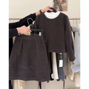 韩式搭配一整套冬装小个子美拉德复古高级感羊羔毛外套短裙两件套