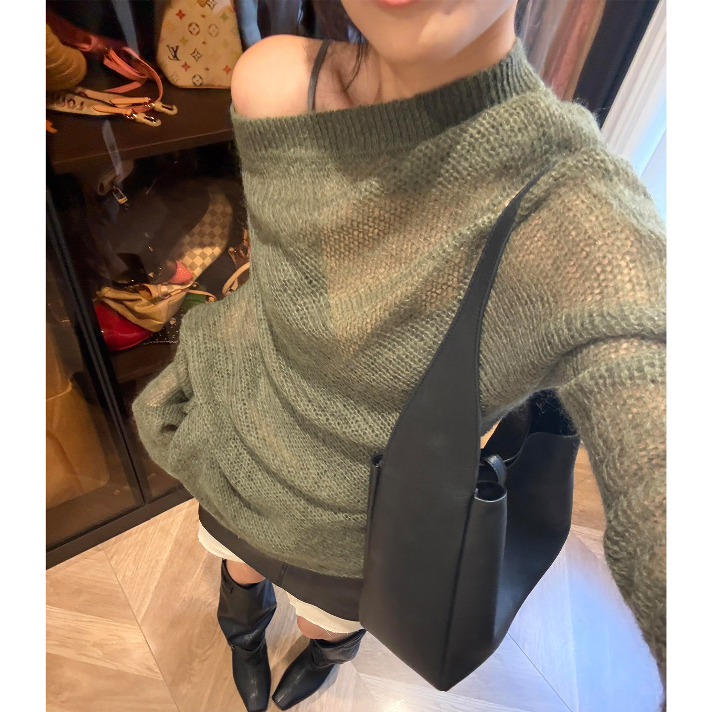 酷飒拽姐一整套穿搭洋气炸街设计感斜肩镂空长袖针织衫短裙套装女