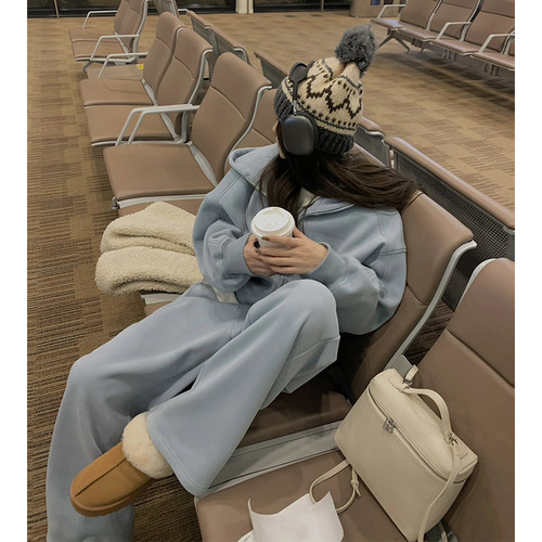 网红气质时髦洋气休闲小众两件套